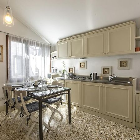 Lovely Venetian Apartment Экстерьер фото